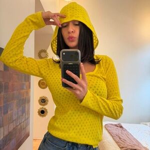 Vintage Volcom Yellow Long Sleeve Hoodie Top